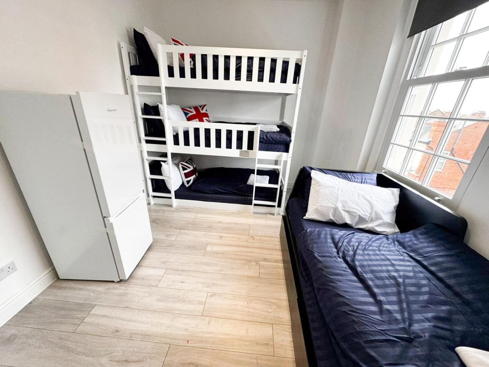 149 Budget Guesthouse Лондон Екстериор снимка